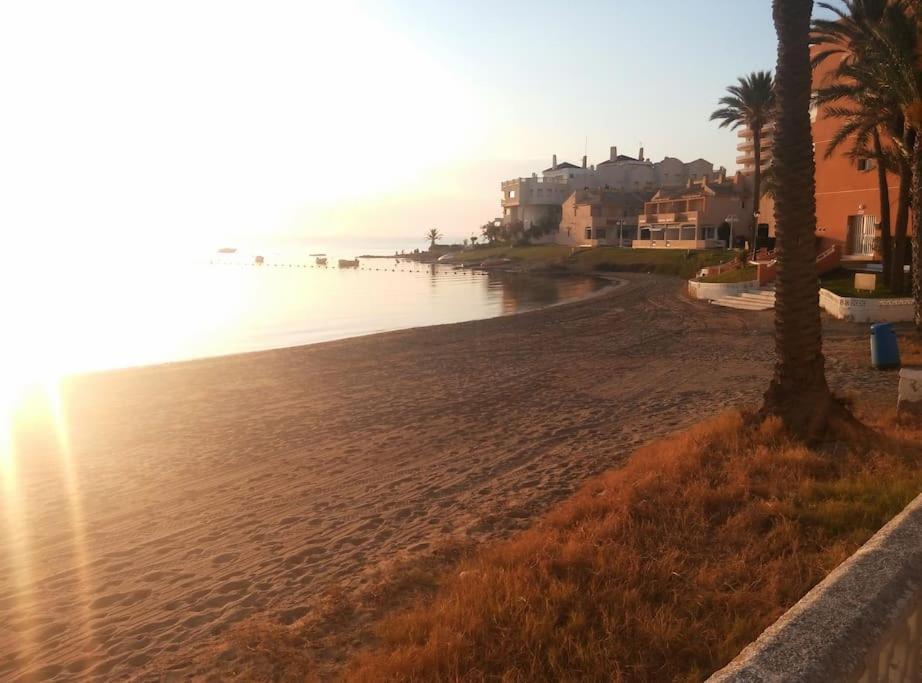 Apartamento En Primera Linea De Playa Мурсия Екстериор снимка